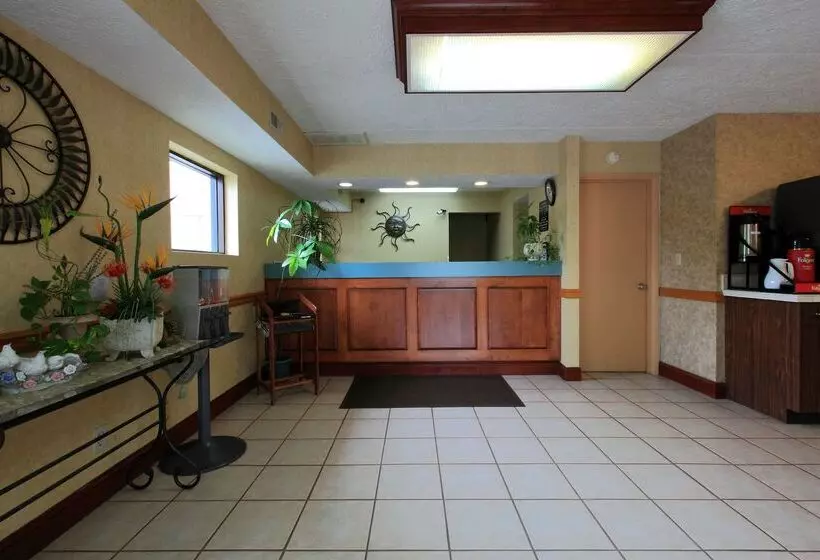 Отель Americas Best Value Inn North Capital