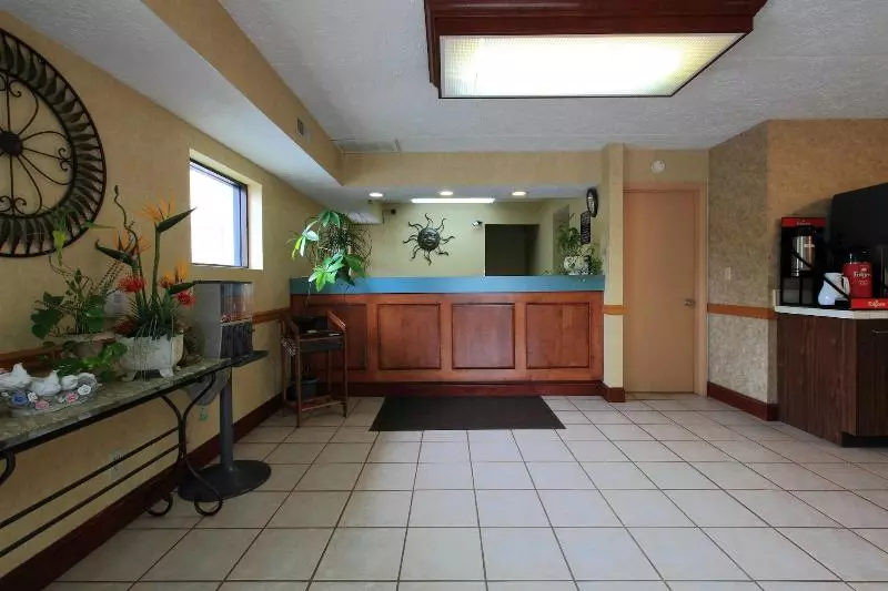 Отель Americas Best Value Inn North Capital