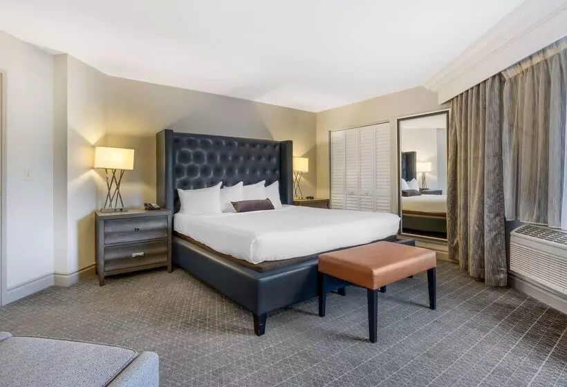 בית מלון כפרי Best Western Plus Boomtown Casino