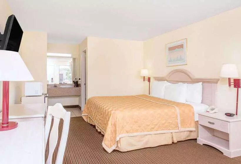 호텔 Days Inn By Wyndham Spartanburg Waccamaw