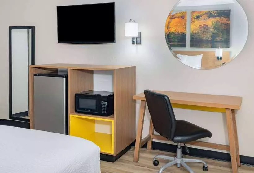 호텔 Days Inn By Wyndham Spartanburg Waccamaw