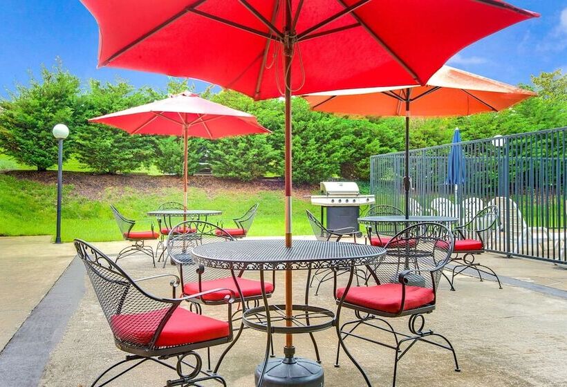 בית מלון כפרי Days Inn By Wyndham Towson