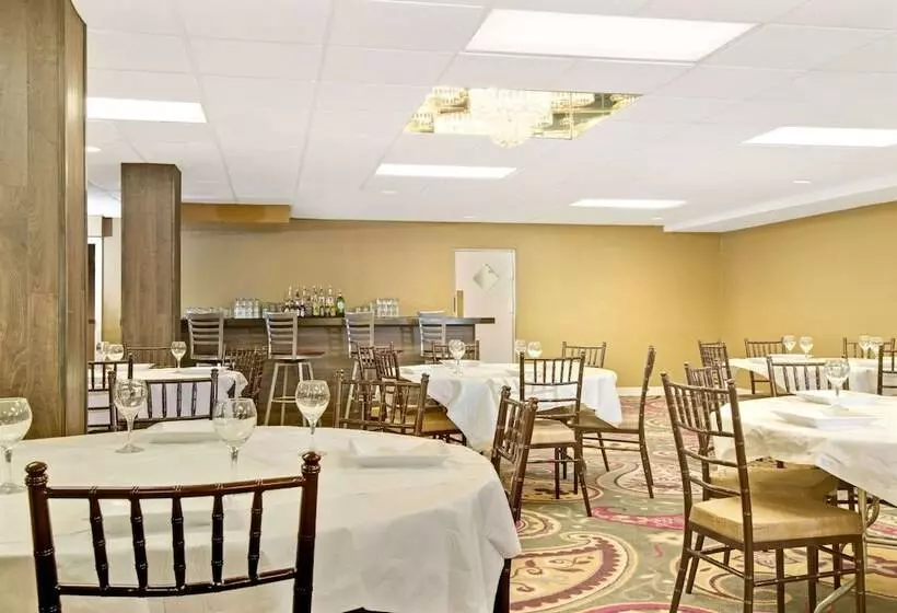 酒店 Days Inn By Wyndham Towson