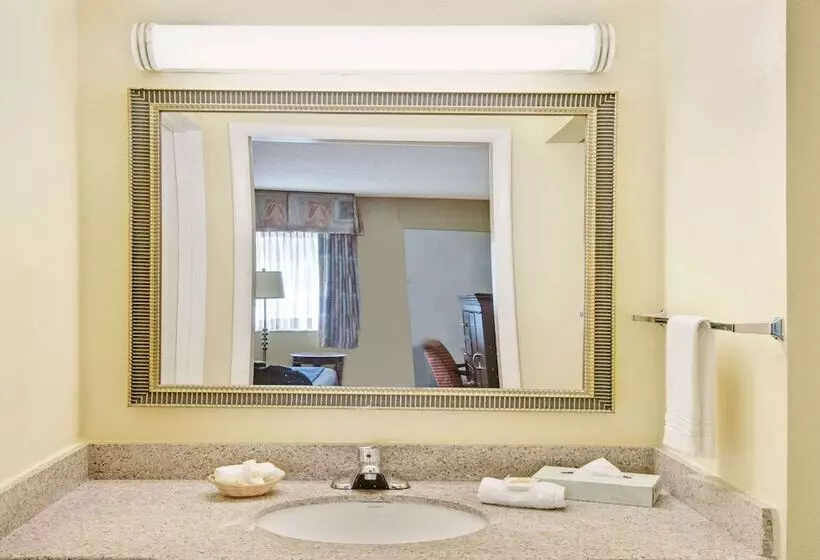 酒店 Days Inn By Wyndham Towson