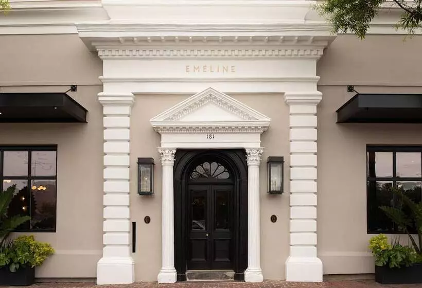 Отель Emeline