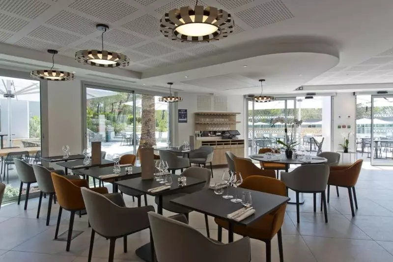 Golden Tulip Sophia Antipolis   Hotel & Spa