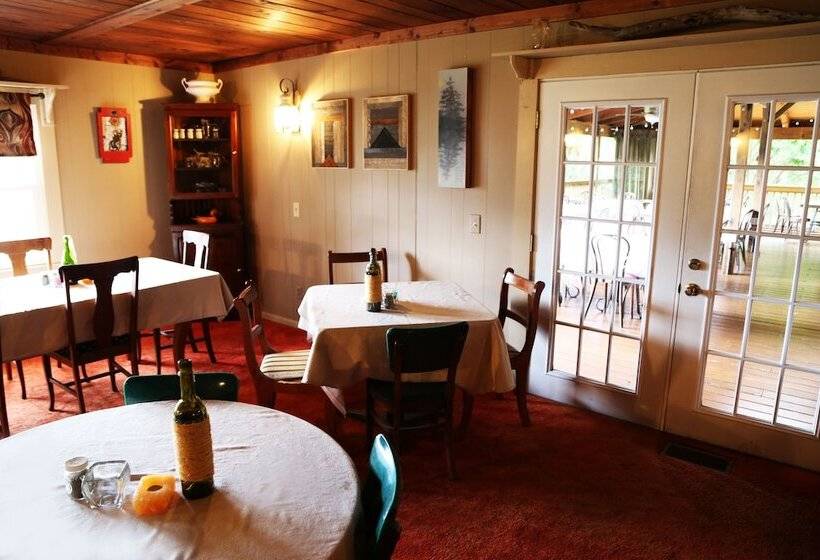 Отель Grandview Lodge