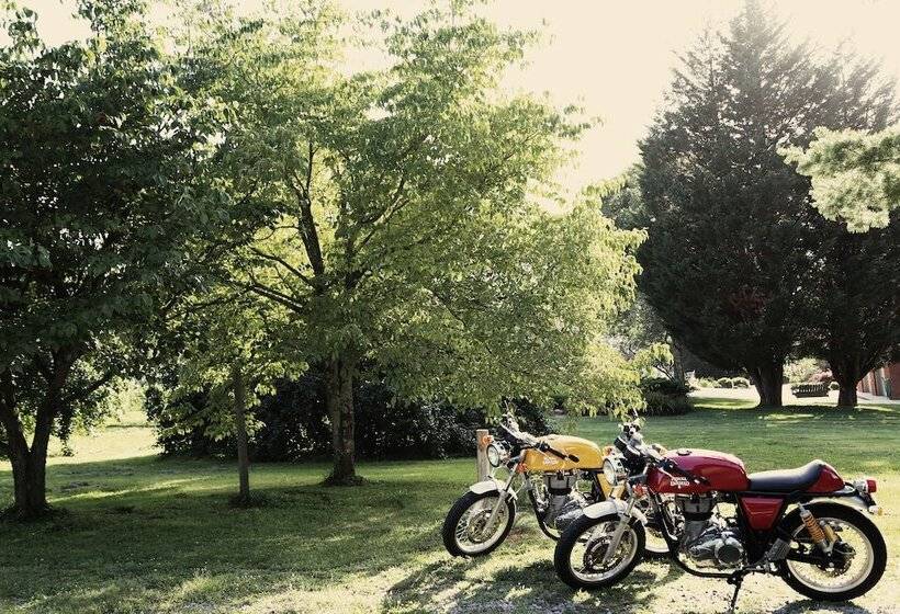 Отель Grandview Lodge