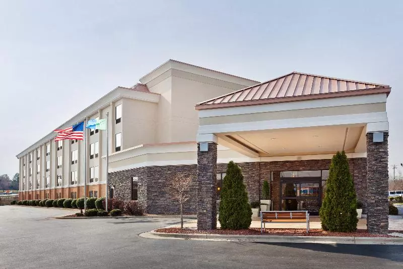 酒店 Holiday Inn Express & Suites Greensboro   I 40 Atwendover, An Ihg