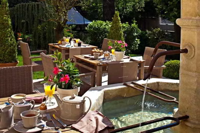 Отель Hostellerie Cèdre & Spa Beaune