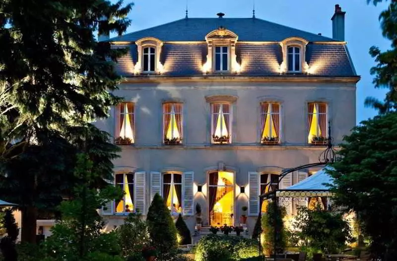 Отель Hostellerie Cèdre & Spa Beaune