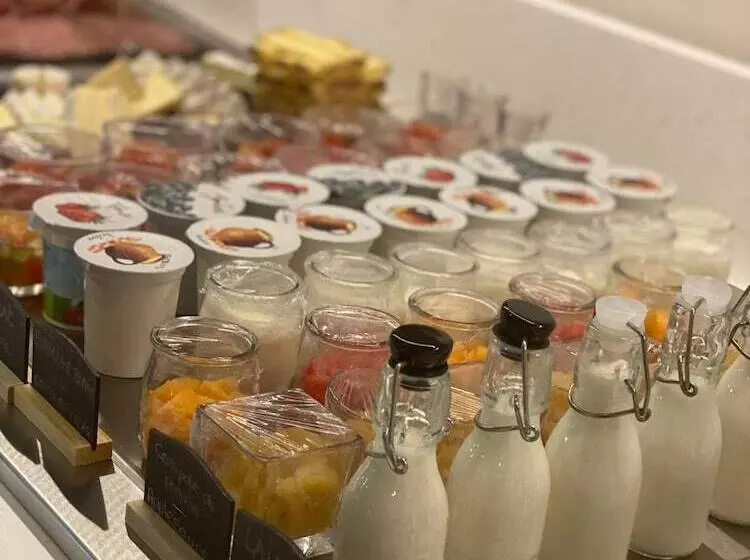 Отель Hostellerie Cèdre & Spa Beaune