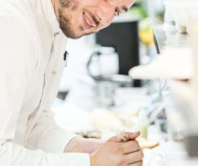 هتل Hostellerie Cèdre & Spa Beaune