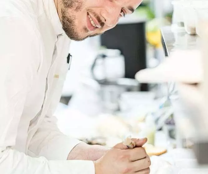 Отель Hostellerie Cèdre & Spa Beaune