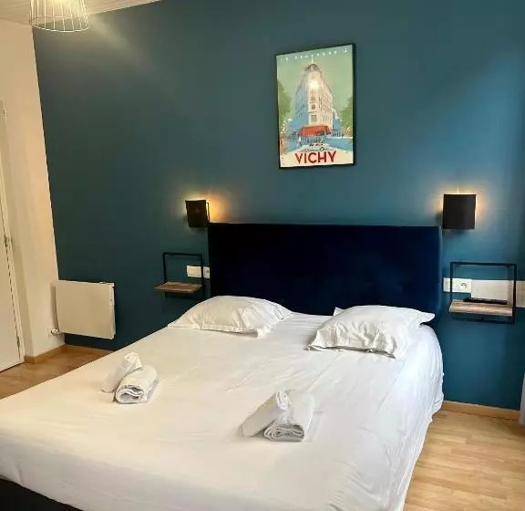 فندق Hôtel & Restaurant Le Patio Vichy