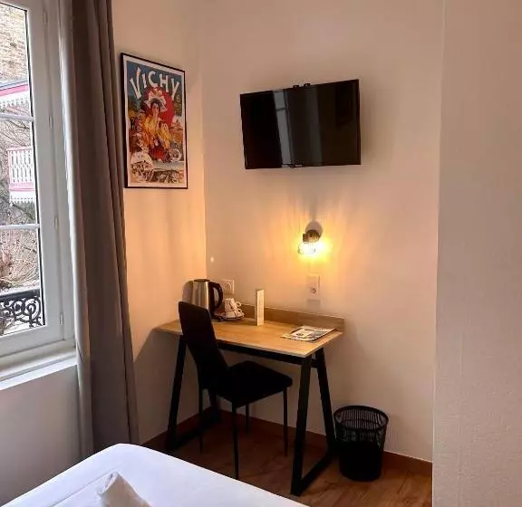 فندق Hôtel & Restaurant Le Patio Vichy