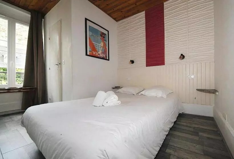 فندق Hôtel & Restaurant Le Patio Vichy