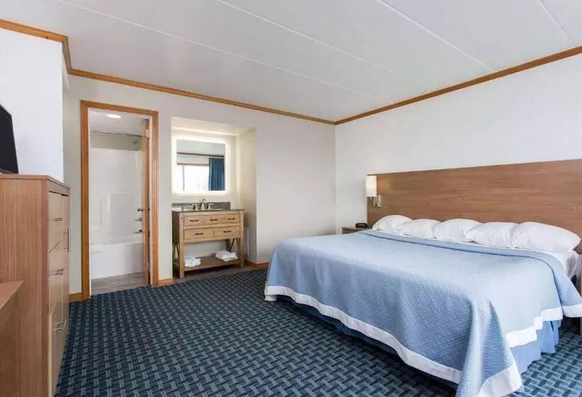 Отель Mariner Inn And Suites