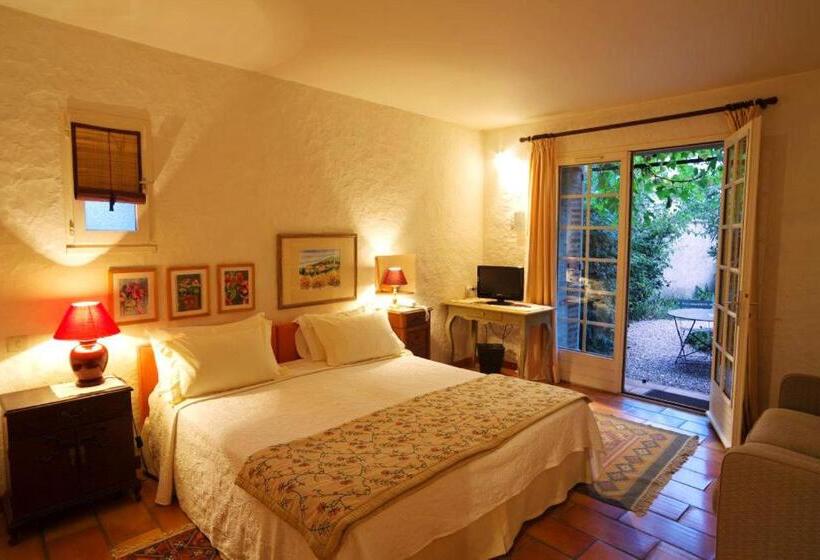 בית מלון כפרי Le Mas Trilles