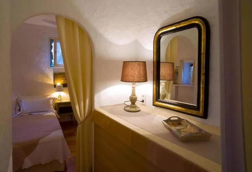 Отель Le Mas Trilles