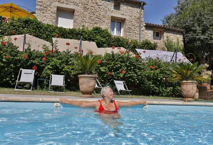 בית מלון כפרי Le Mas Trilles