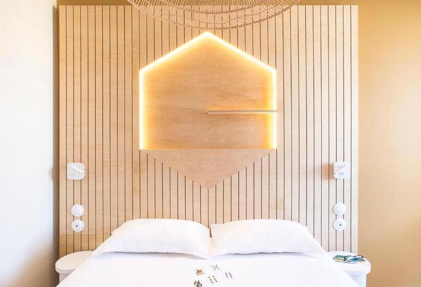 هتل Hôtel Life Marseille Vp Vieux Port