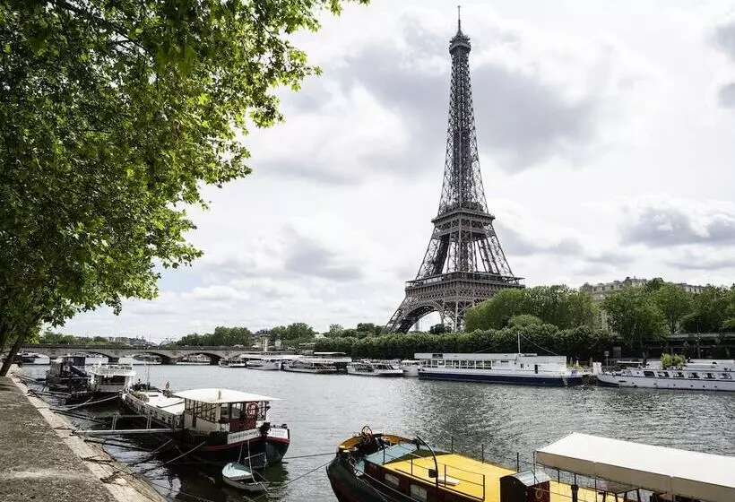 Отель Mercure Paris Porte De Pantin