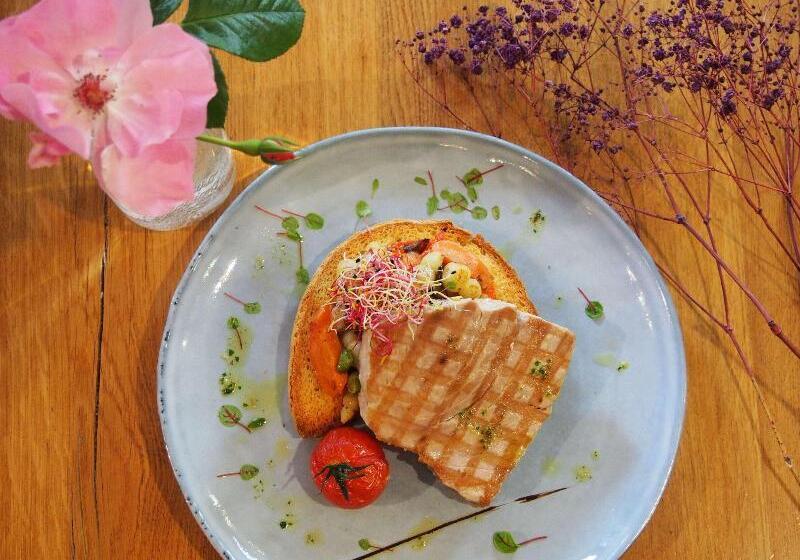 هتل Mercure Paris Porte De Pantin