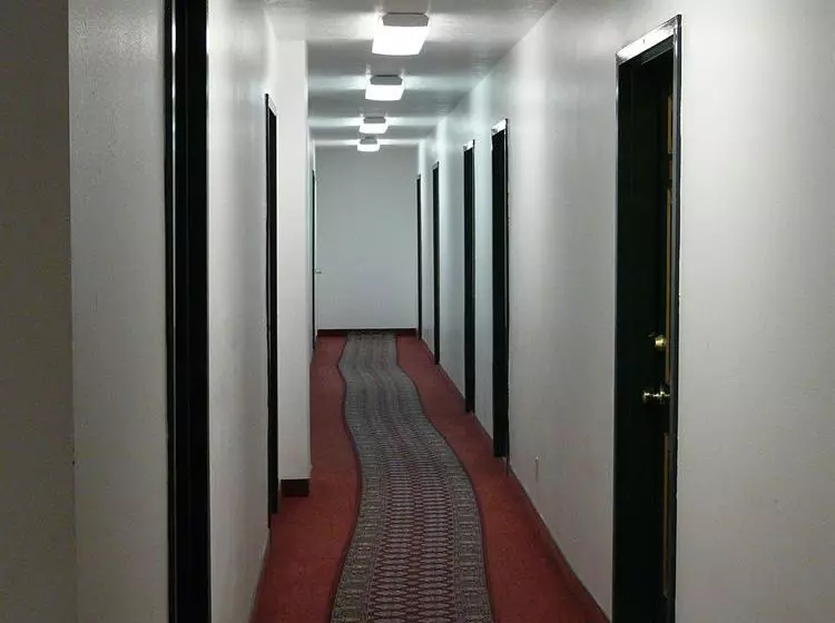 Отель Two Sunsets