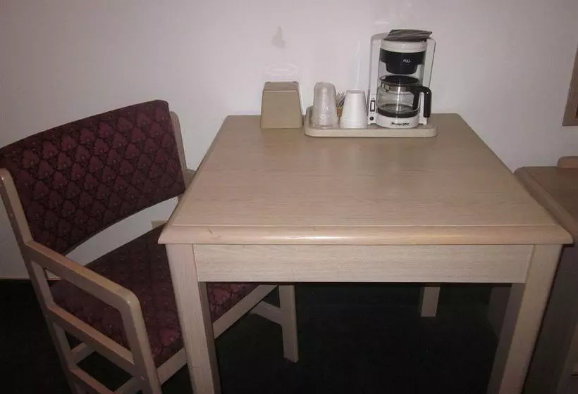 Отель Two Sunsets