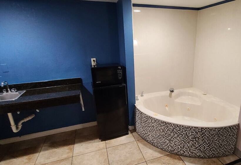 Hotelli Red Roof Inn & Suites Duncan