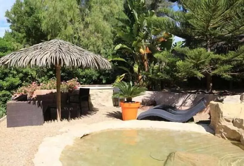 Отель Residence Les Medes