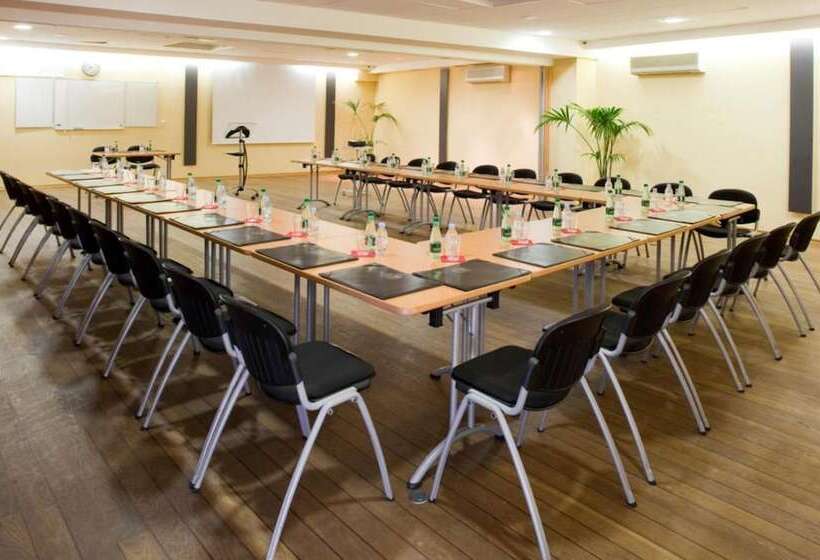 בית מלון כפרי Residence Les Medes