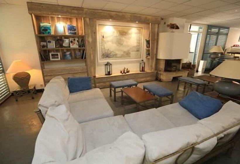 בית מלון כפרי Residence Les Medes