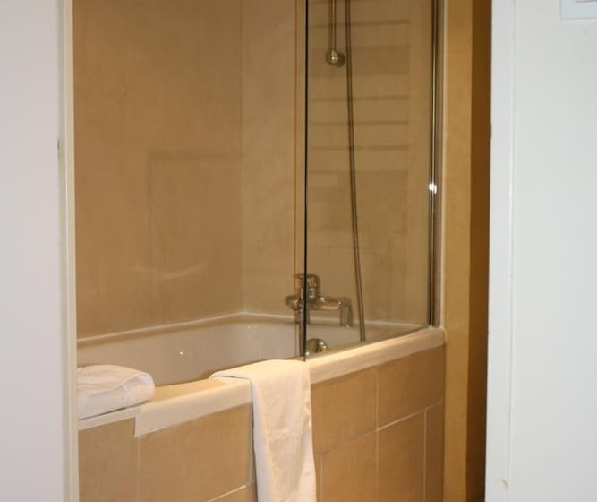 בית מלון כפרי Residence Les Medes