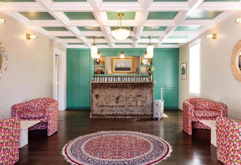 ホテル Arrive Wilmington