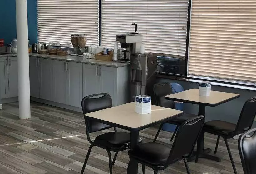 モーテル Econo Lodge