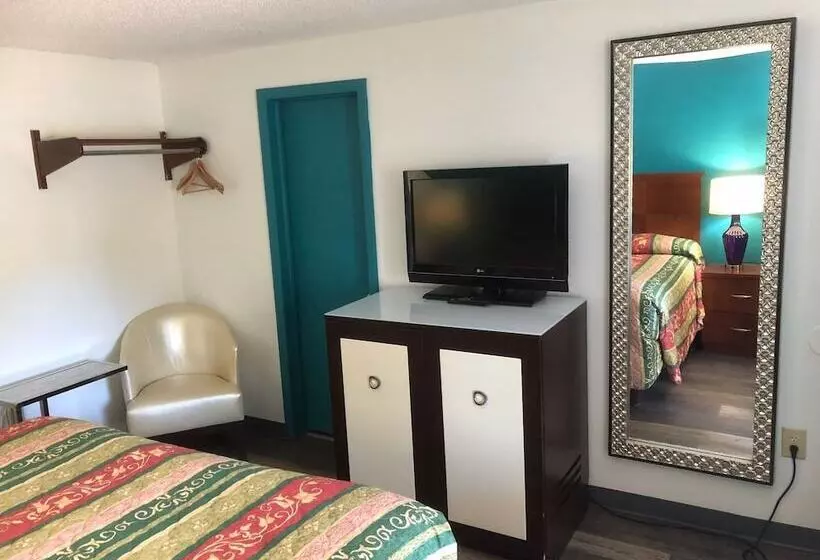 モーテル Econo Lodge