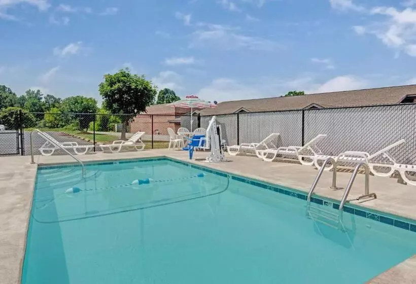 汽车旅馆 Super 8 By Wyndham Shelby