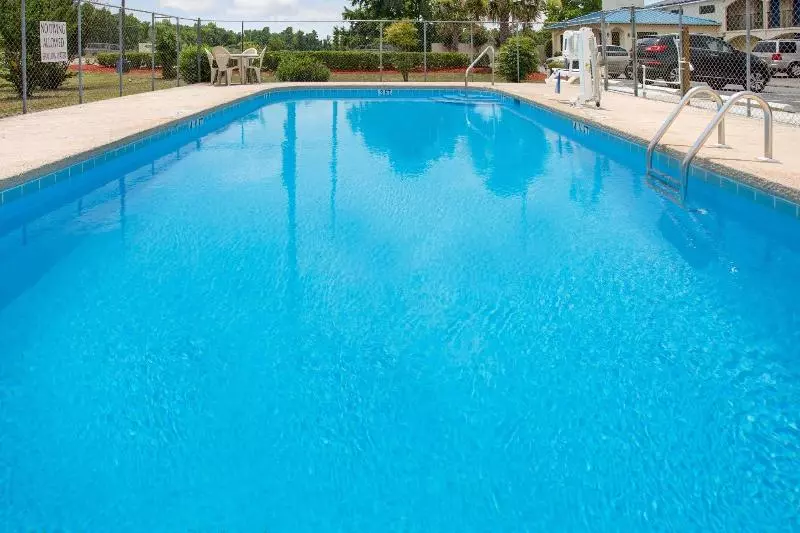 汽车旅馆 Super 8 By Wyndham Walterboro