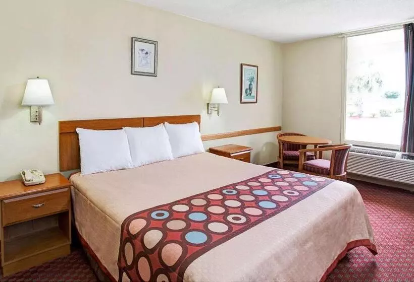 汽车旅馆 Super 8 By Wyndham Walterboro