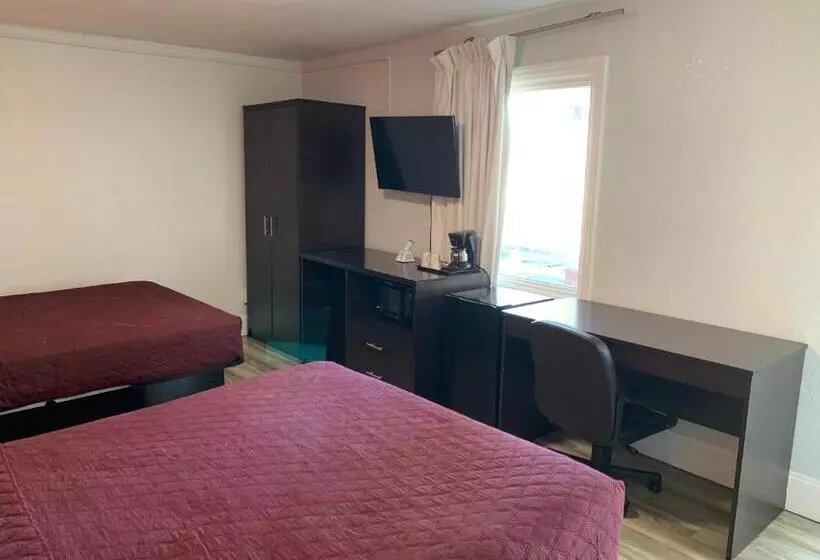 Whispering Pines Motel