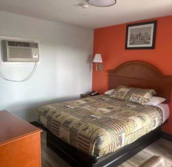 Whispering Pines Motel