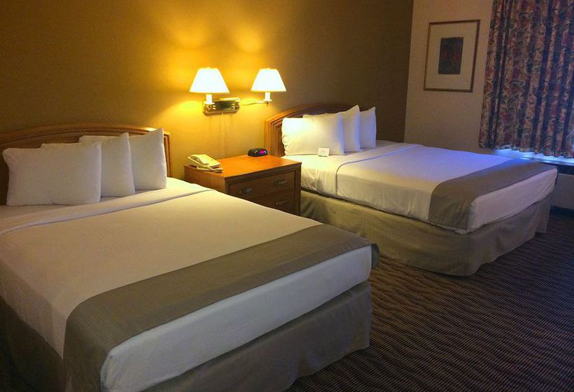 Otel Ramada By Wyndham Terrible S  And Casino