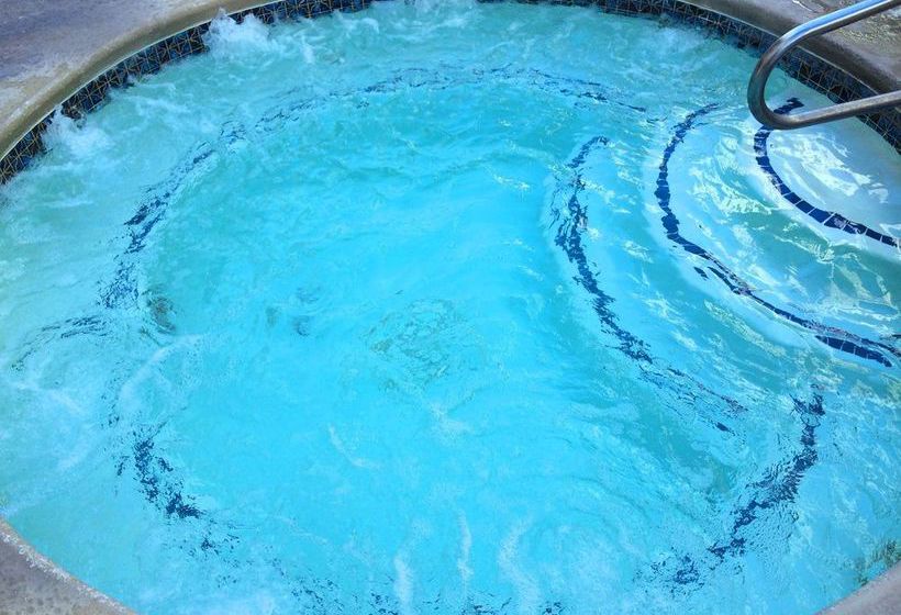 Otel Ramada By Wyndham Terrible S  And Casino