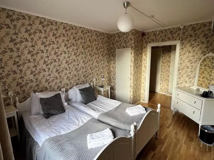 호텔 Alebo Pensionat