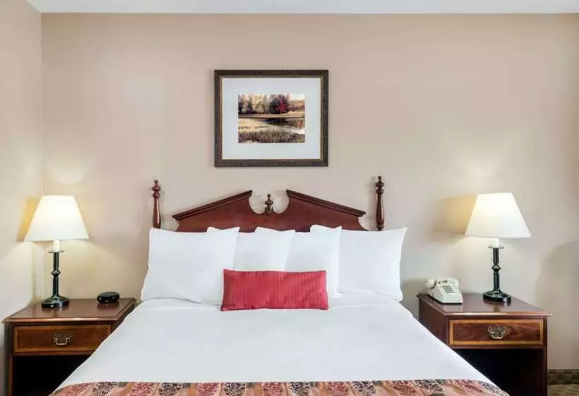 هتل Days Inn By Wyndham Show Low