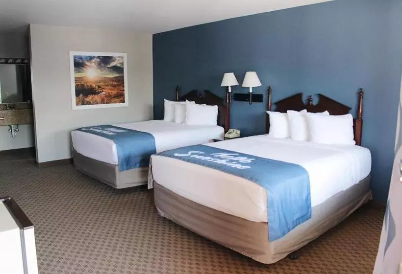 هتل Days Inn By Wyndham Show Low