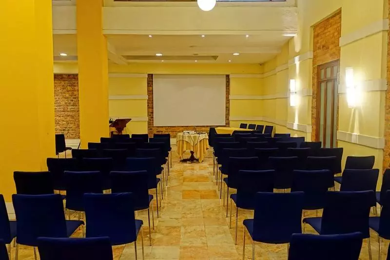 ホテル De La Opera