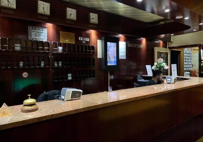 ホテル Di Ann Amsterdam City Centre